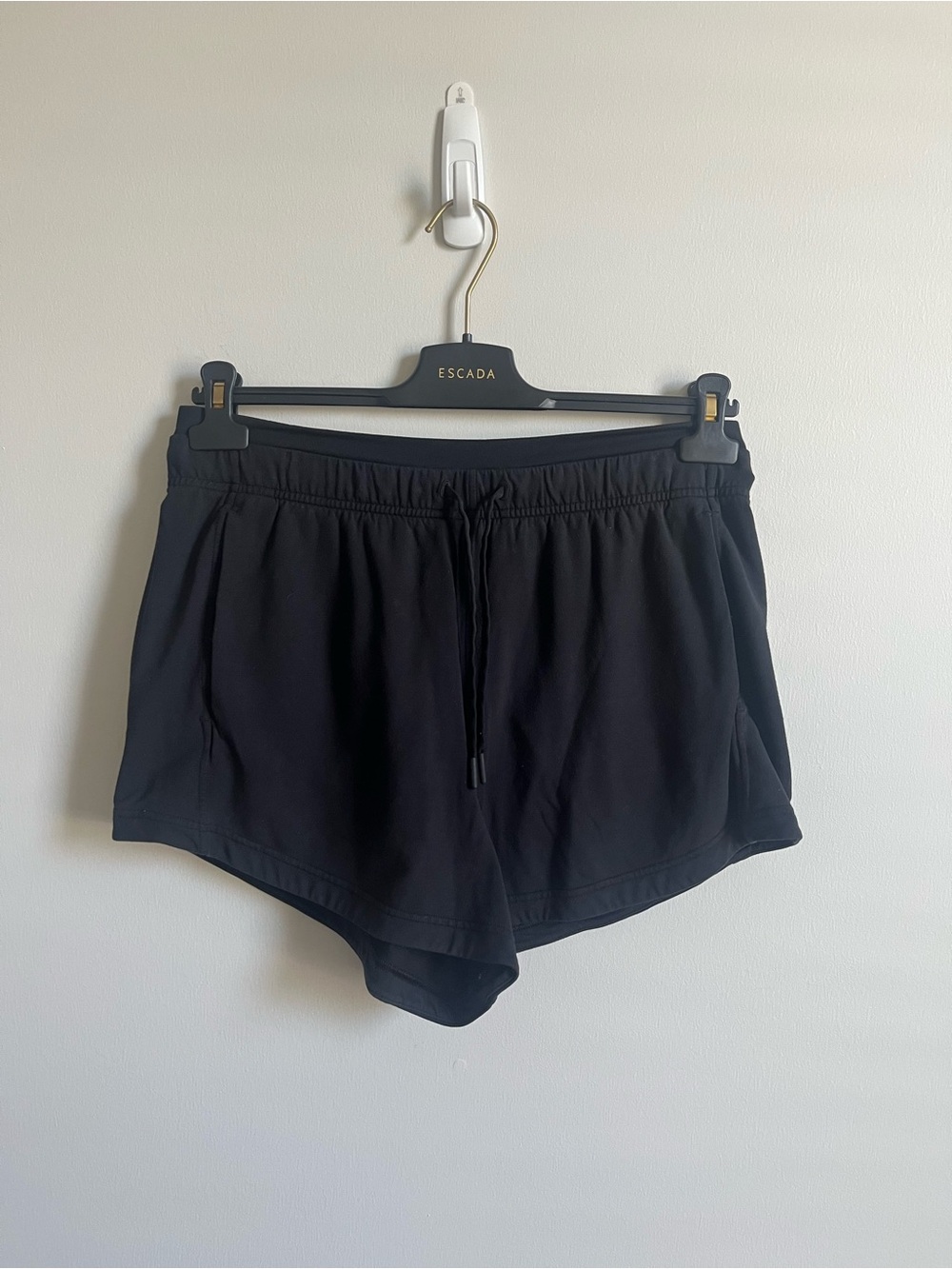 Lululemon black 3” inseam workout athletic shorts size 4